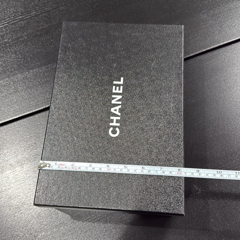 Chanel Gift Display Box - Picture 8 of 9